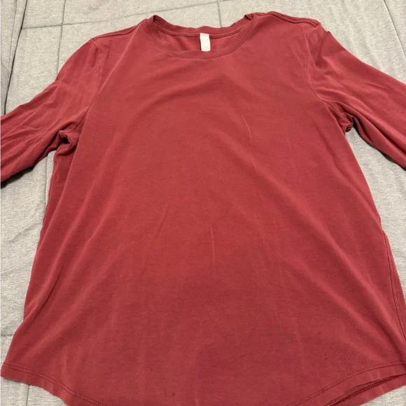 lululemon Long Sleeve Tee in Burgundy - Picture 1 of 5